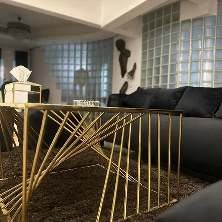 Modern 1-Bedroom Apartment In Zamalek Visits Allowed Kahire Dış mekan fotoğraf