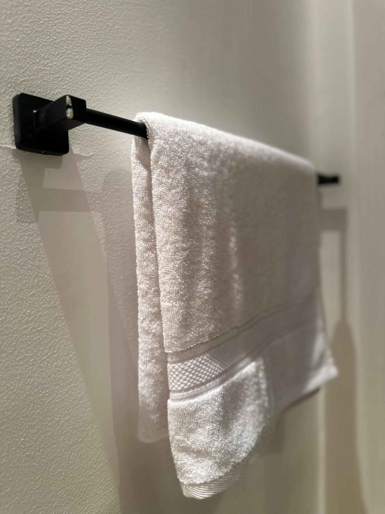Modern 1-bedroom In Zamalek Visits Allowed * Kairo