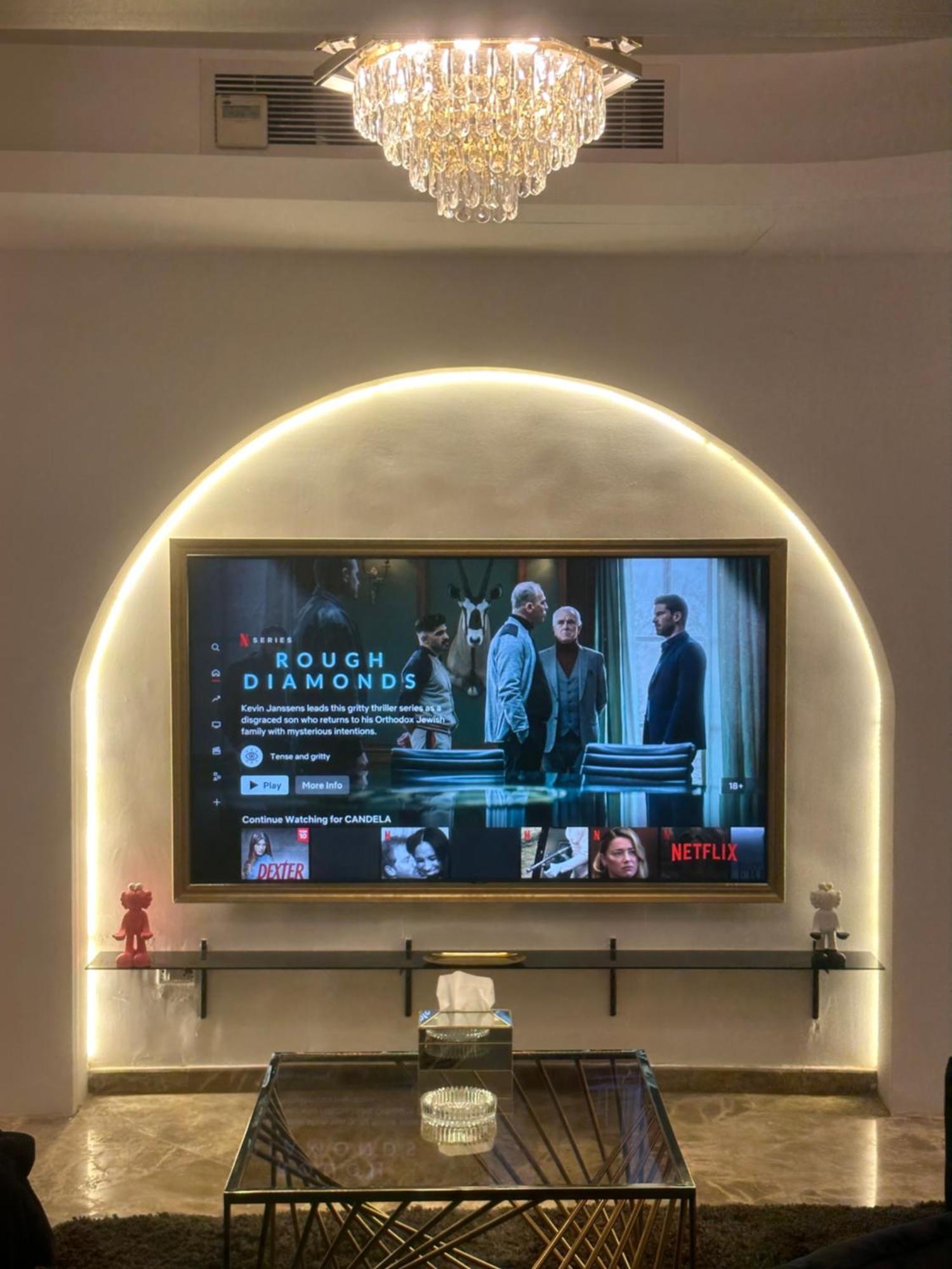 Modern 1-bedroom In Zamalek Visits Allowed شقة القاهرة