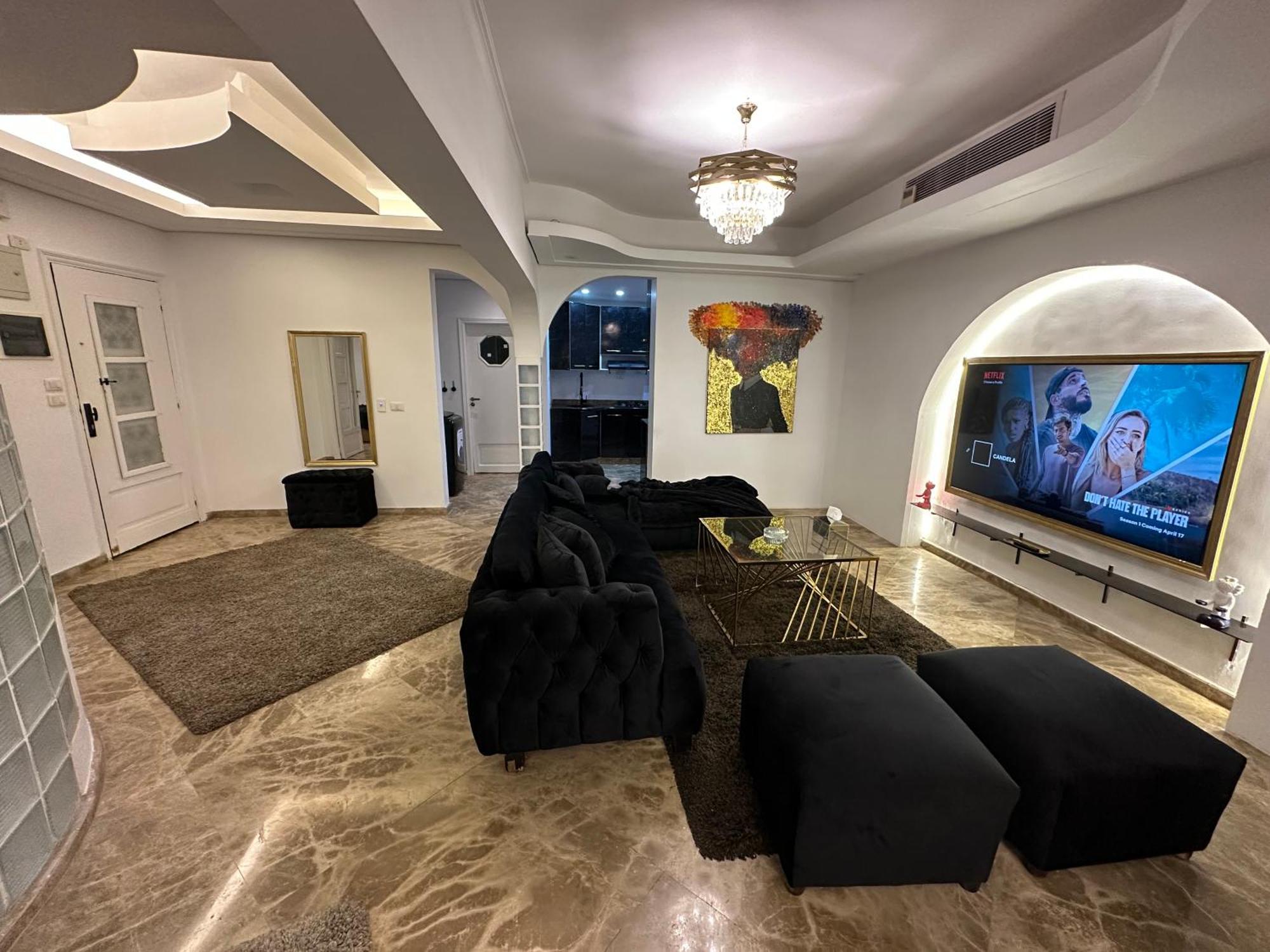 Modern 1-bedroom In Zamalek Visits Allowed Apartment Kairo